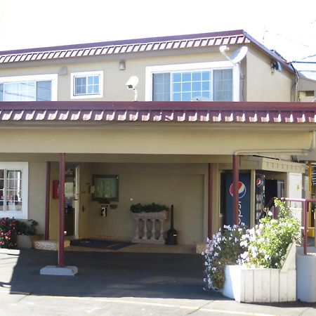 Inn At Bayshore San Mateo Esterno foto