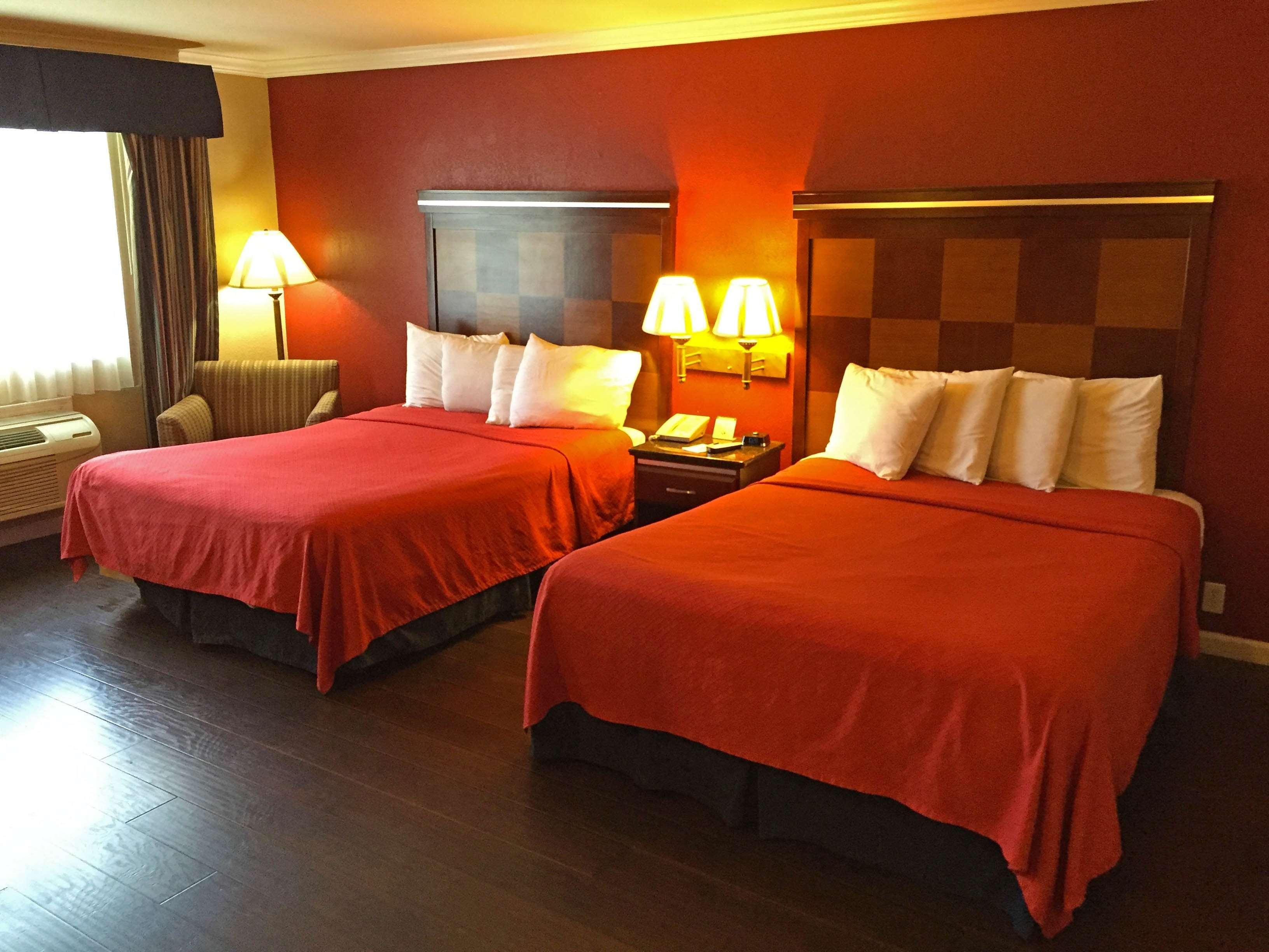Inn At Bayshore San Mateo Esterno foto