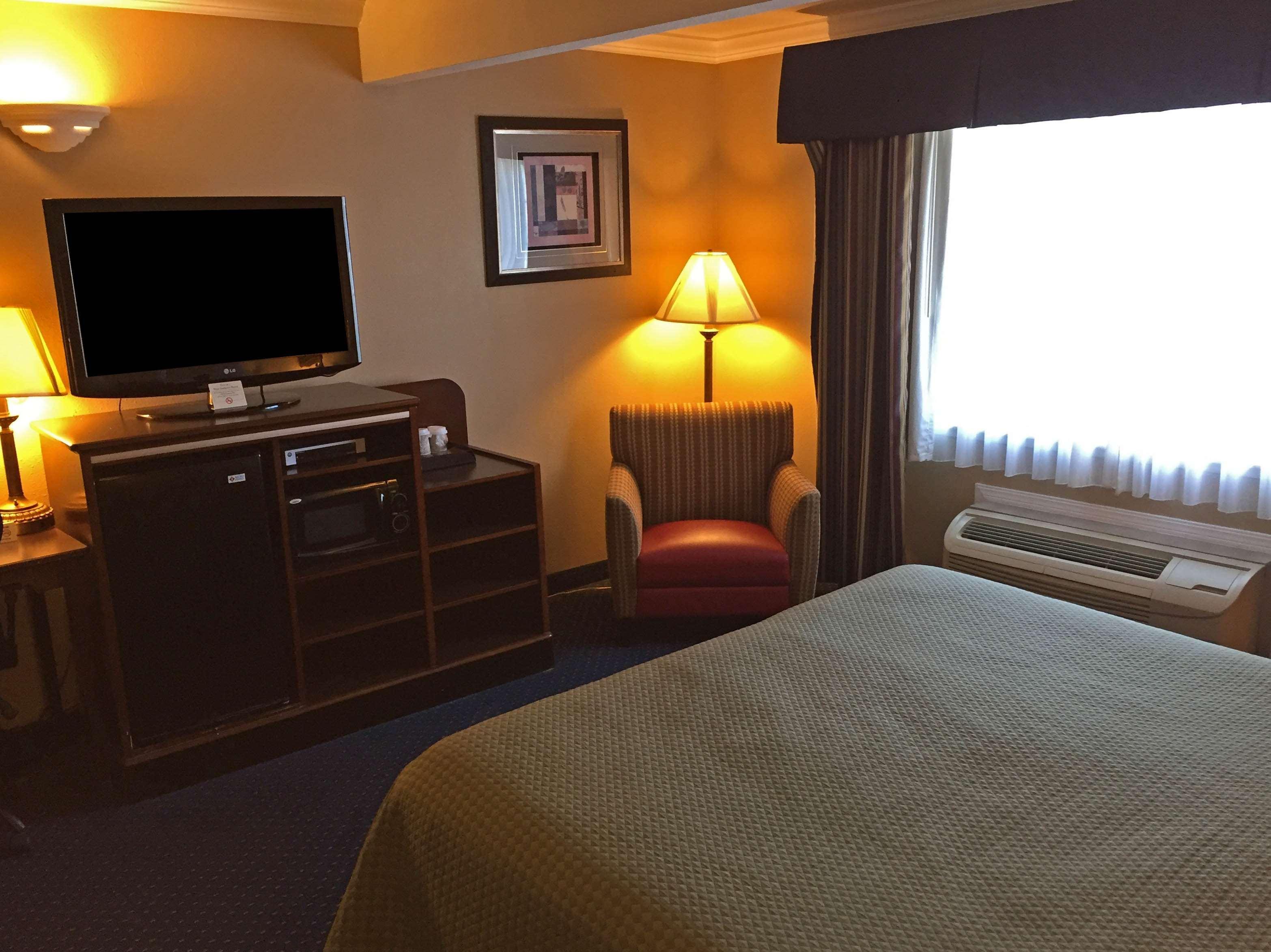 Inn At Bayshore San Mateo Esterno foto